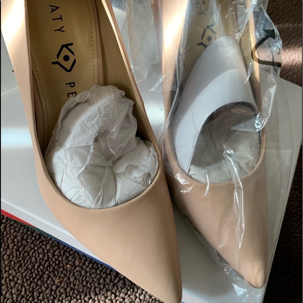 Katy Perry Elegant Shoes Color Nude, Size 7